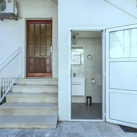In Kastel Novi With Terrace, Air Conditioning, Wifi, Washing Machine 5104-2 Kaštela