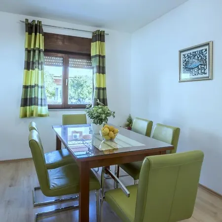 Apartamento In Kastel Novi With Terrace, Air Conditioning, Wifi, Washing Machine 5104-2 Kaštela
