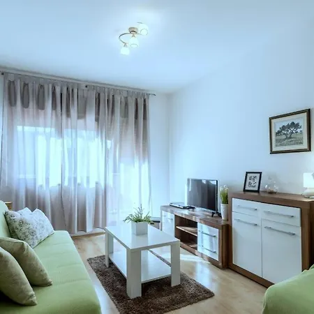 Apartamento In Kastel Novi With Terrace, Air Conditioning, Wifi, Washing Machine 5104-2 Kaštela